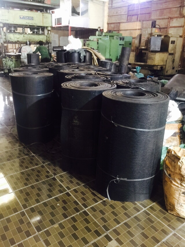 Tấm cao su chịu mài mòn